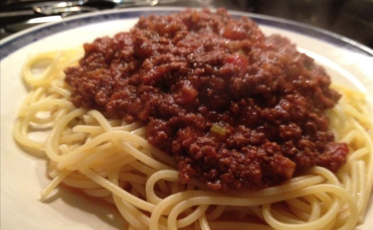 Spaghetti with a Meaty Ragù