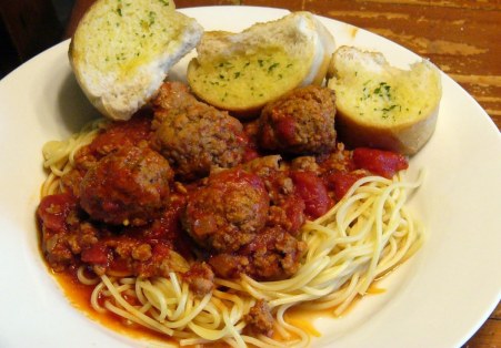spaghetti-meat-sauce-with-meat-bals-5