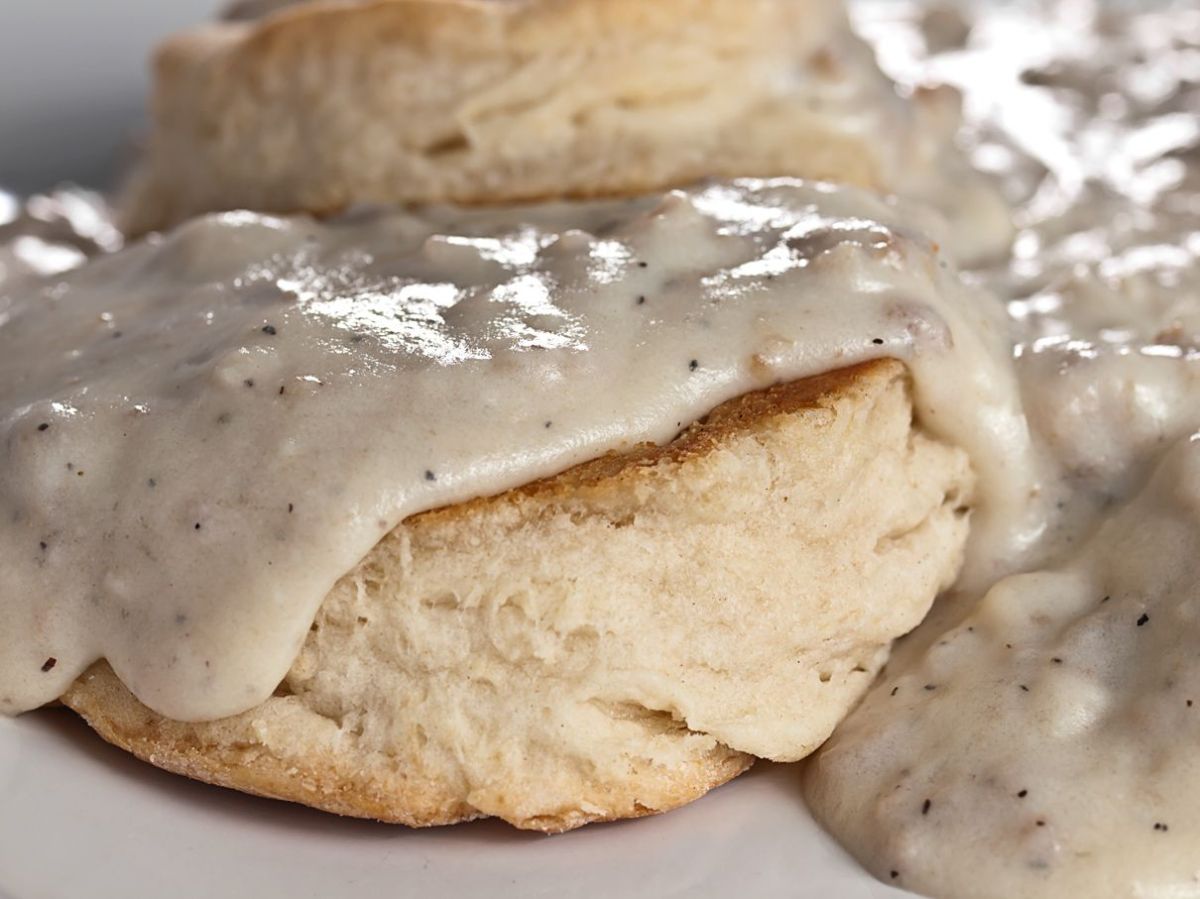 Buttermilk Biscuits with Sawmill Gravy – Welcome to Rosemarie's Kitchen