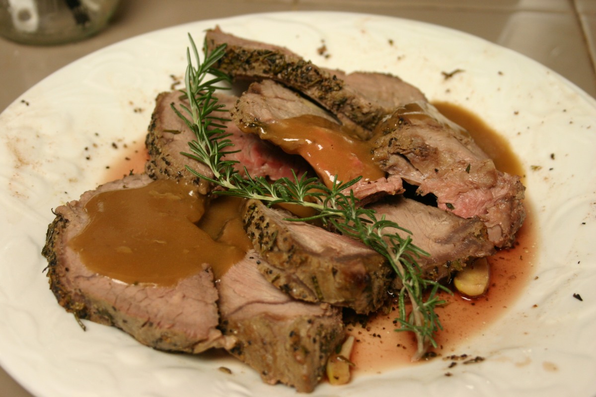 A Peppered Roast Supper with Red Wine Gravy